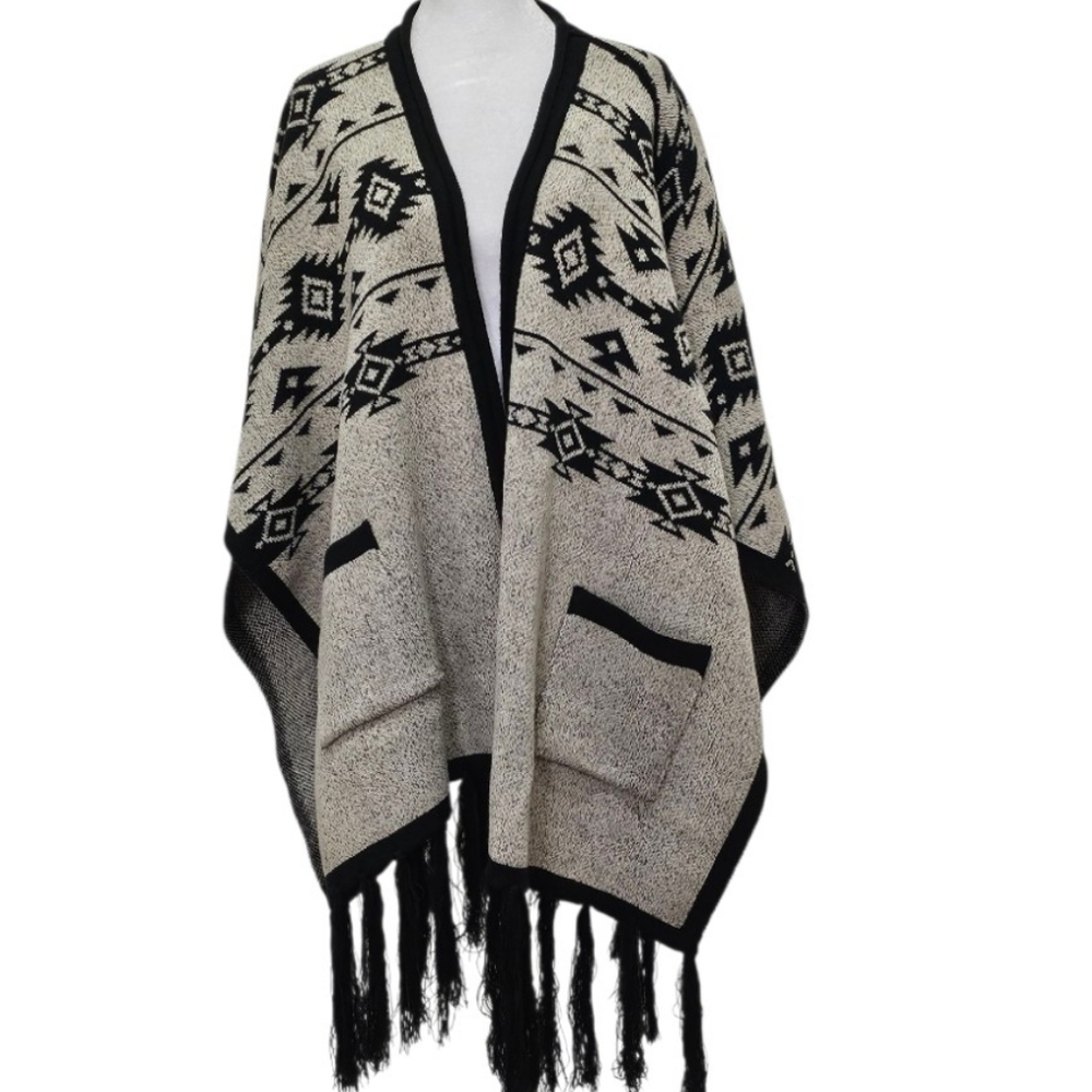 Black & Beige Aztec Boho Southwestern Shyanne Poncho Wrap Cozy Fringed Shaw